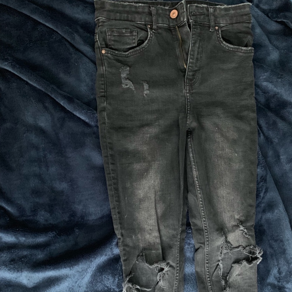 Black ripped jeans